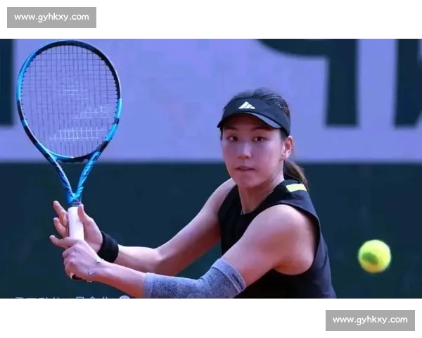 王欣瑜柏林站爆冷掀翻 17 号种子 首盘 6-3 强势破发卡萨金娜